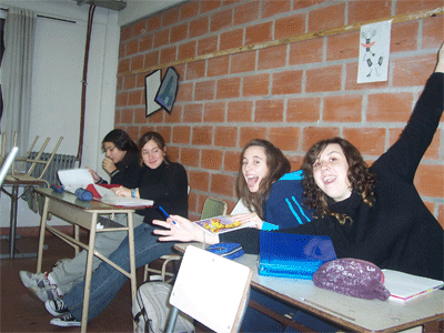 D&iacute;a de marcha... No s&eacute; por qu&eacute; se me ocurri&oacute; ir al colegio...